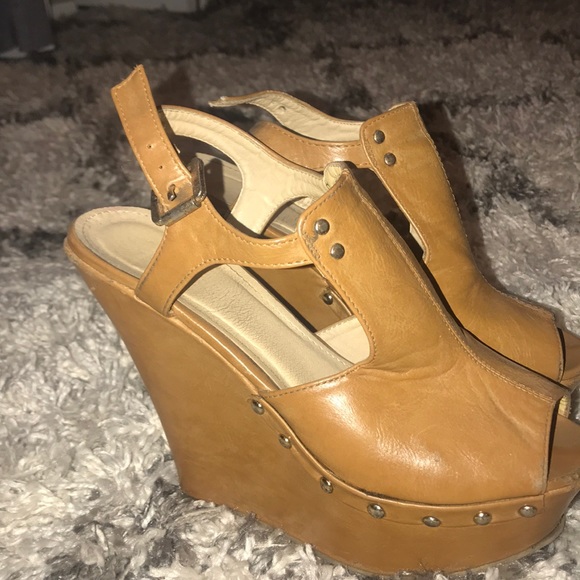 Tan, studded wedges - Picture 1 of 3